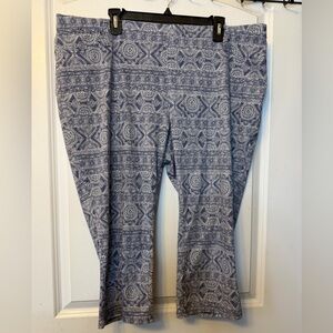 Terra & Sky 2X (20W-22W) Women's Printed Capri Leggings